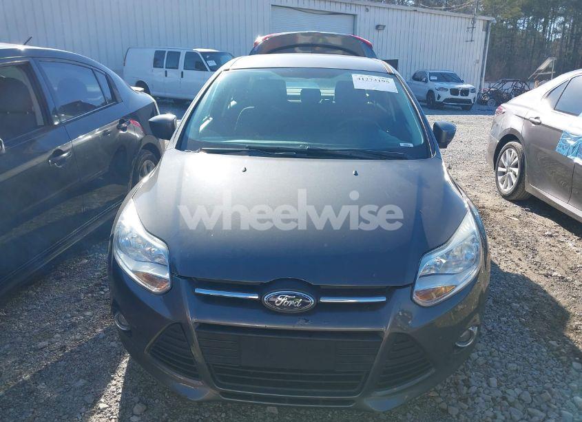 Photo 12 of 2012 Ford Focus SE (VIN 1FAHP3F23CL389864)