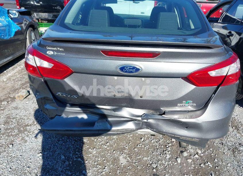 Photo 6 of 2012 Ford Focus SE (VIN 1FAHP3F23CL389864)