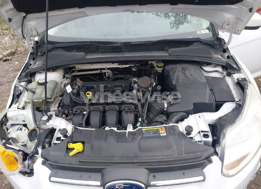 Photo 10 of 2012 Ford Focus SE (VIN 1FAHP3F23CL397771)