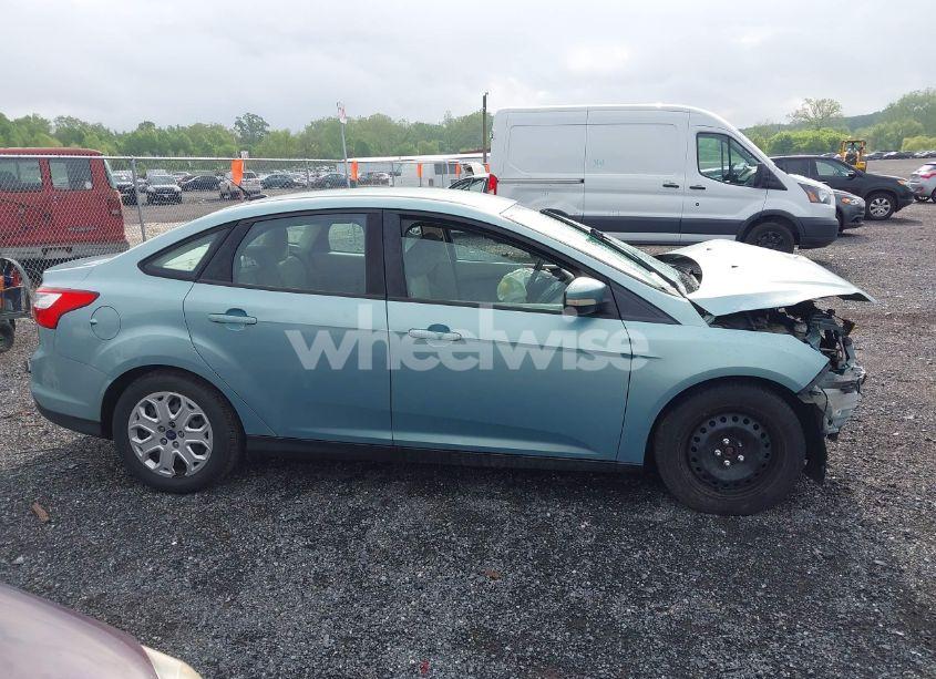 Photo 14 of 2012 Ford Focus SE (VIN 1FAHP3F23CL407585)