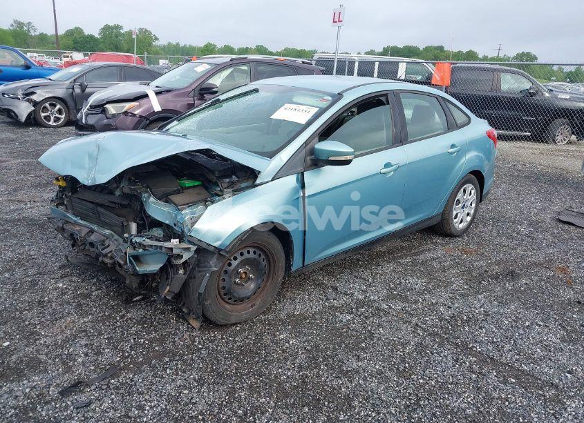 Photo 2 of 2012 Ford Focus SE (VIN 1FAHP3F23CL407585)