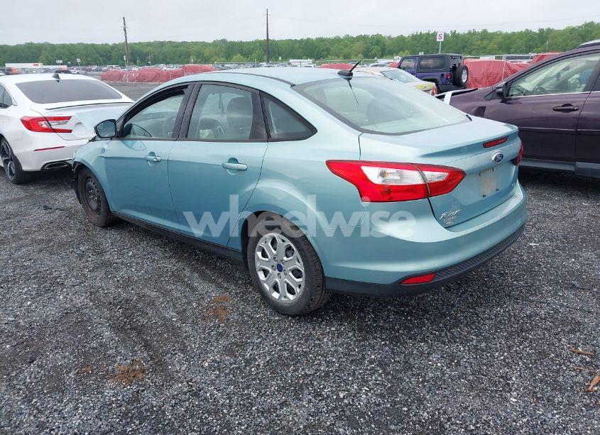 Photo 3 of 2012 Ford Focus SE (VIN 1FAHP3F23CL407585)