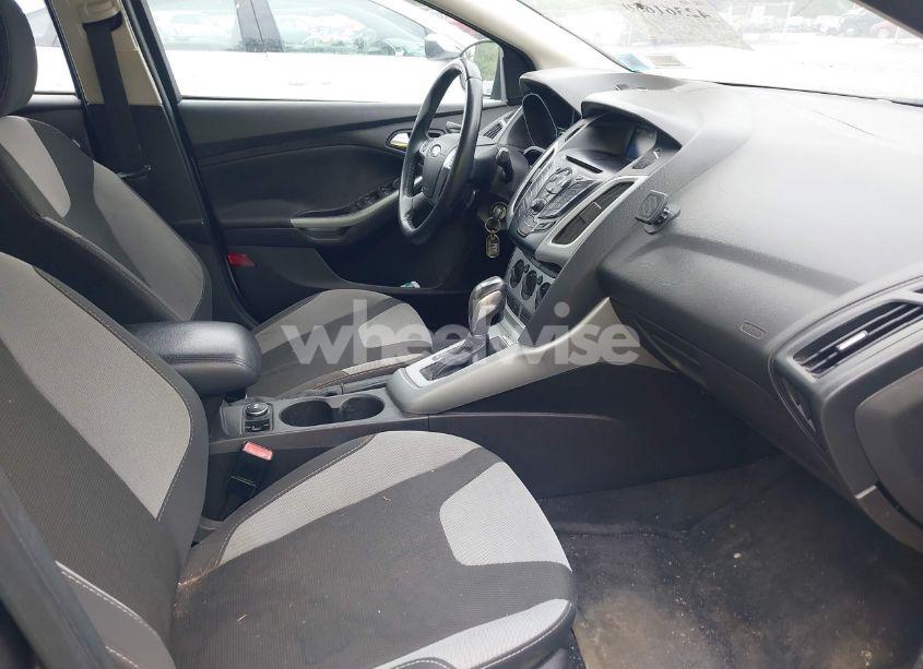 Photo 5 of 2012 Ford Focus SE (VIN 1FAHP3F23CL414066)