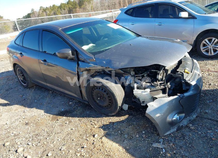 2012 Ford Focus SE (VIN 1FAHP3F23CL475062) main photo
