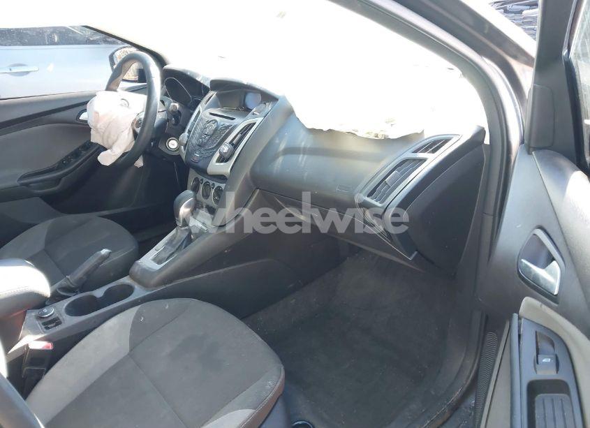 Photo 5 of 2012 Ford Focus SE (VIN 1FAHP3F23CL475062)