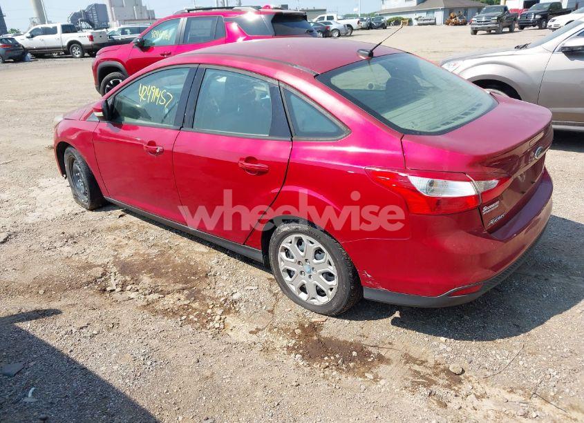 Photo 3 of 2012 Ford Focus SE (VIN 1FAHP3F24CL102709)