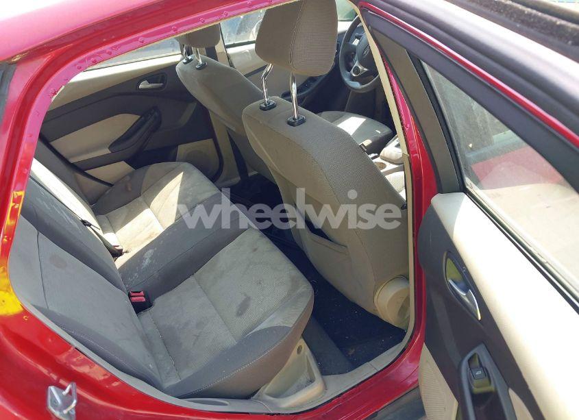 Photo 8 of 2012 Ford Focus SE (VIN 1FAHP3F24CL102709)