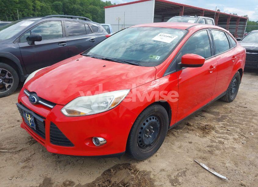 Photo 2 of 2012 Ford Focus SE (VIN 1FAHP3F24CL106632)