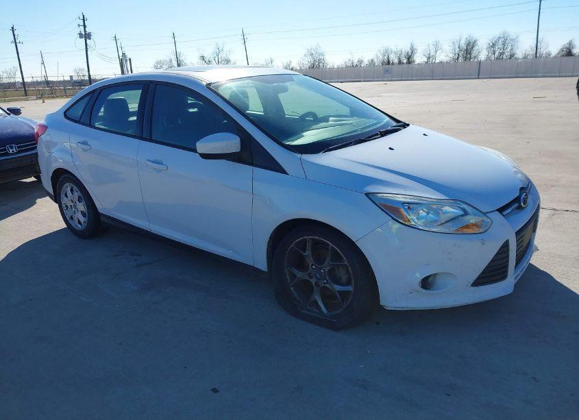 2012 Ford Focus SE (VIN 1FAHP3F24CL114231) main photo