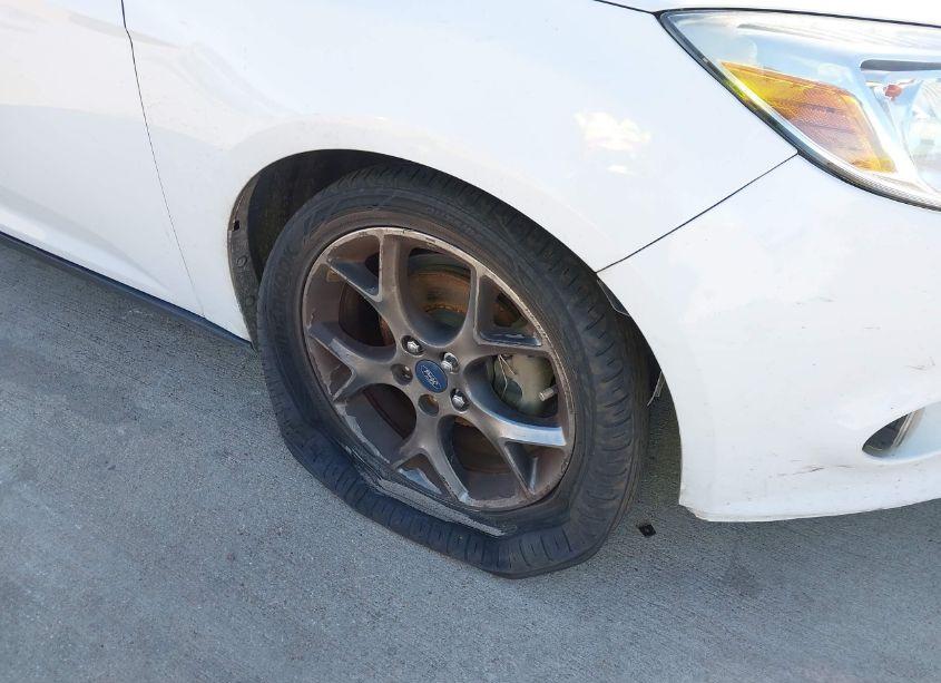 Photo 6 of 2012 Ford Focus SE (VIN 1FAHP3F24CL114231)