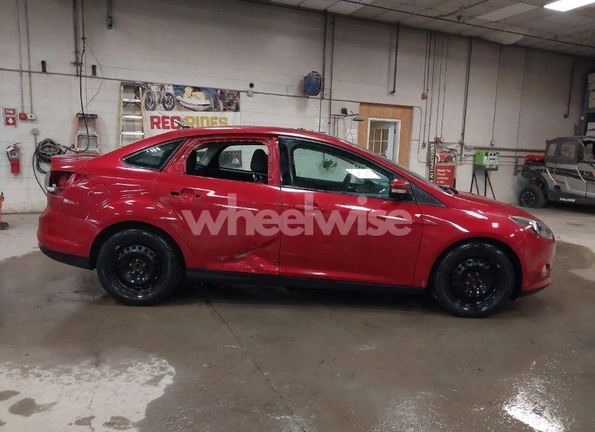 Photo 14 of 2012 Ford Focus SE (VIN 1FAHP3F24CL120272)