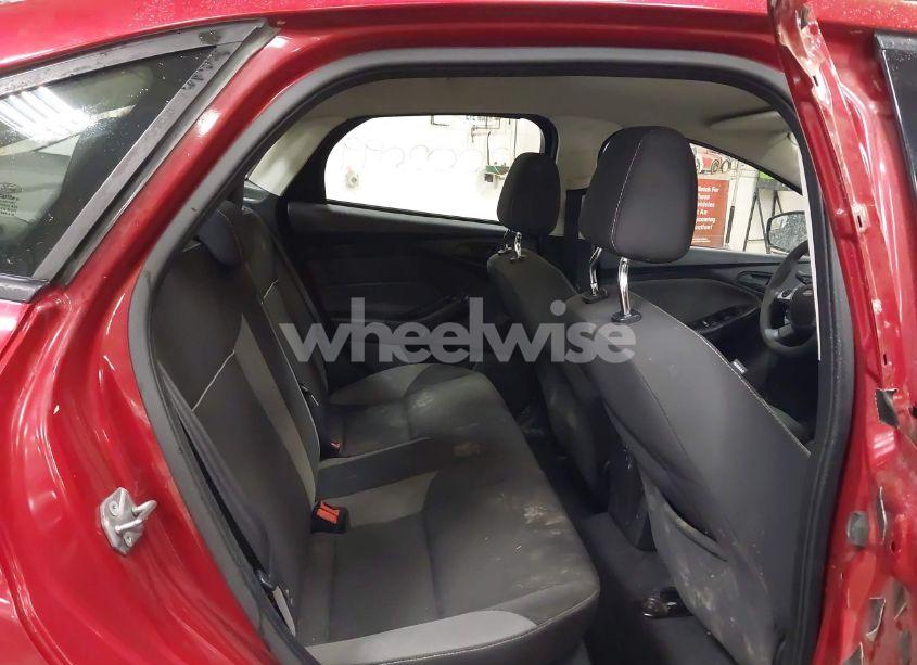 Photo 8 of 2012 Ford Focus SE (VIN 1FAHP3F24CL120272)