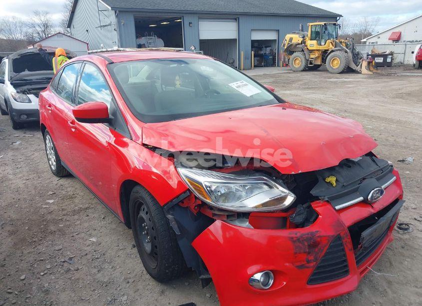 2012 Ford Focus SE (VIN 1FAHP3F24CL127903) main photo