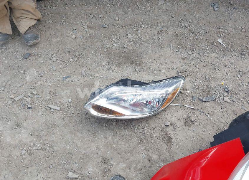 Photo 12 of 2012 Ford Focus SE (VIN 1FAHP3F24CL127903)