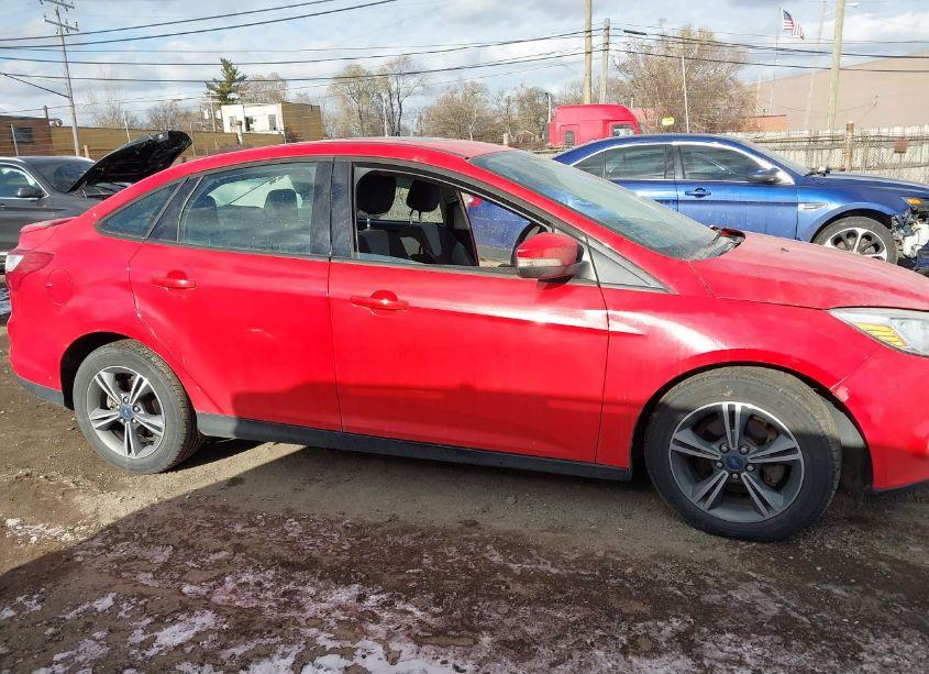 Photo 12 of 2012 Ford Focus SE (VIN 1FAHP3F24CL139257)