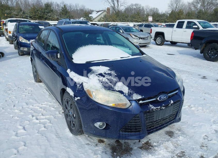 2012 Ford Focus SE (VIN 1FAHP3F24CL157533) main photo