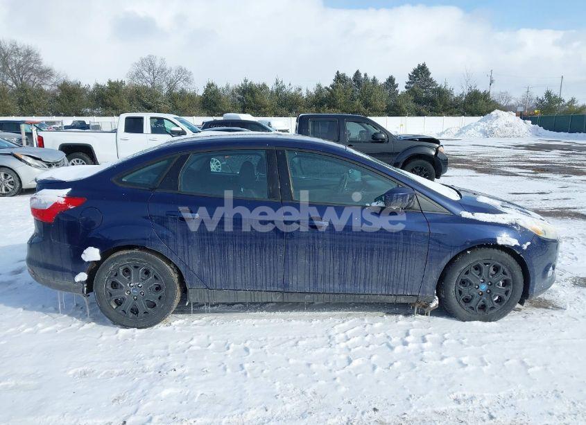 Photo 13 of 2012 Ford Focus SE (VIN 1FAHP3F24CL157533)