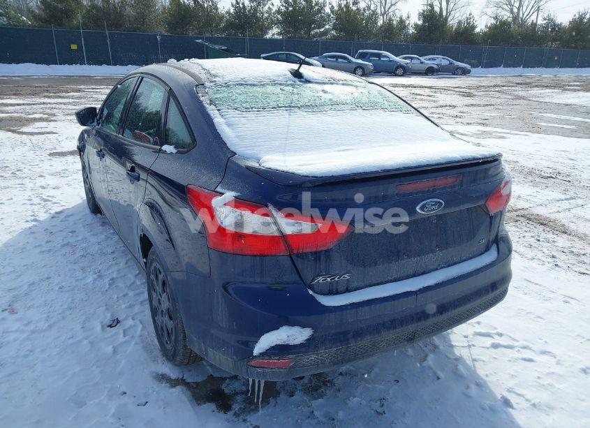 Photo 3 of 2012 Ford Focus SE (VIN 1FAHP3F24CL157533)