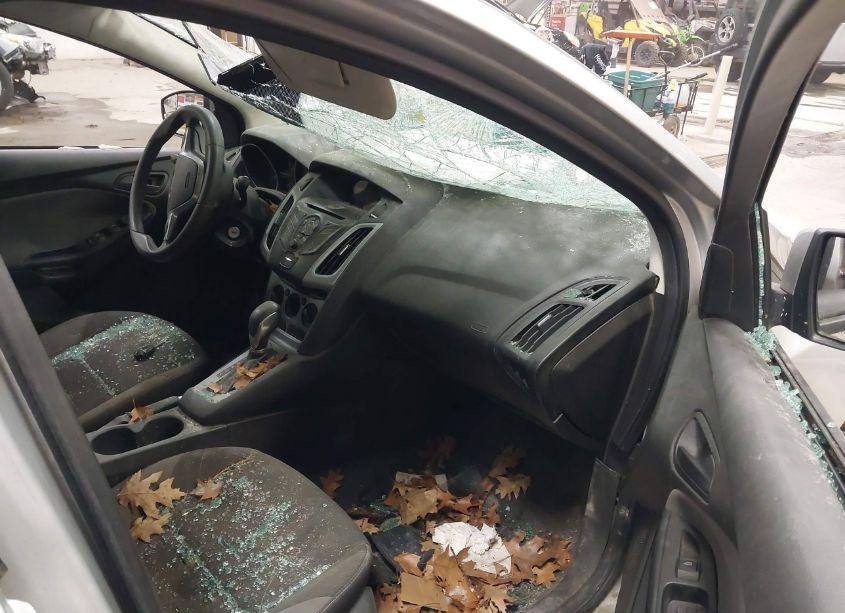 Photo 5 of 2012 Ford Focus SE (VIN 1FAHP3F24CL167978)