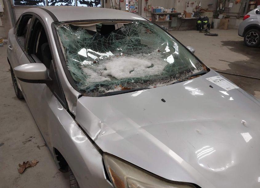 Photo 6 of 2012 Ford Focus SE (VIN 1FAHP3F24CL167978)