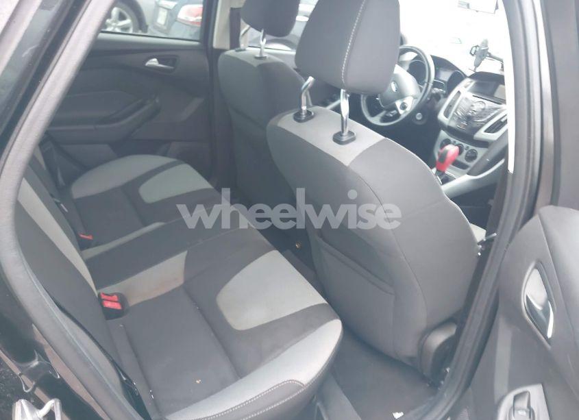 Photo 8 of 2012 Ford Focus SE (VIN 1FAHP3F24CL174400)