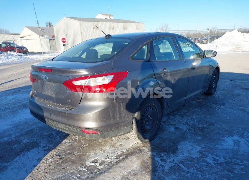 Photo 4 of 2012 Ford Focus (VIN 1FAHP3F24CL175496)