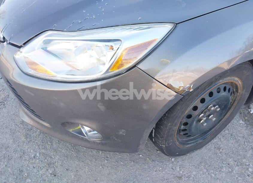 Photo 6 of 2012 Ford Focus (VIN 1FAHP3F24CL175496)