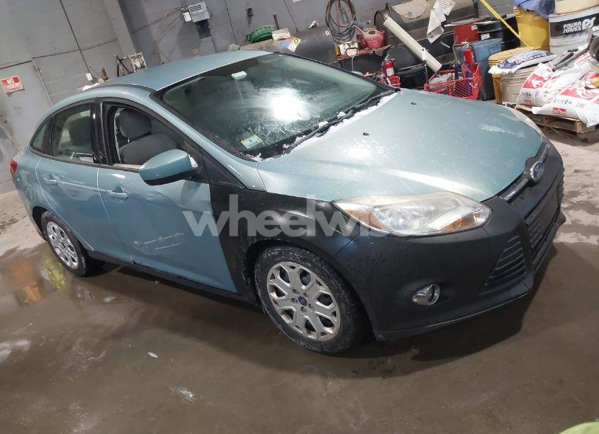 2012 Ford Focus SE (VIN 1FAHP3F24CL213129) main photo