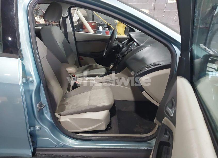 Photo 5 of 2012 Ford Focus SE (VIN 1FAHP3F24CL213129)