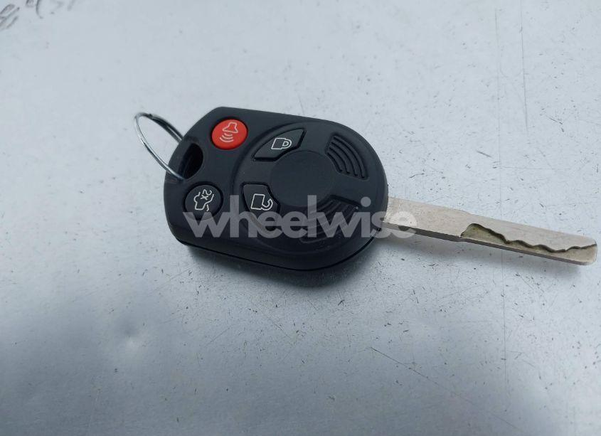 Photo 11 of 2012 Ford Focus SE (VIN 1FAHP3F24CL227645)