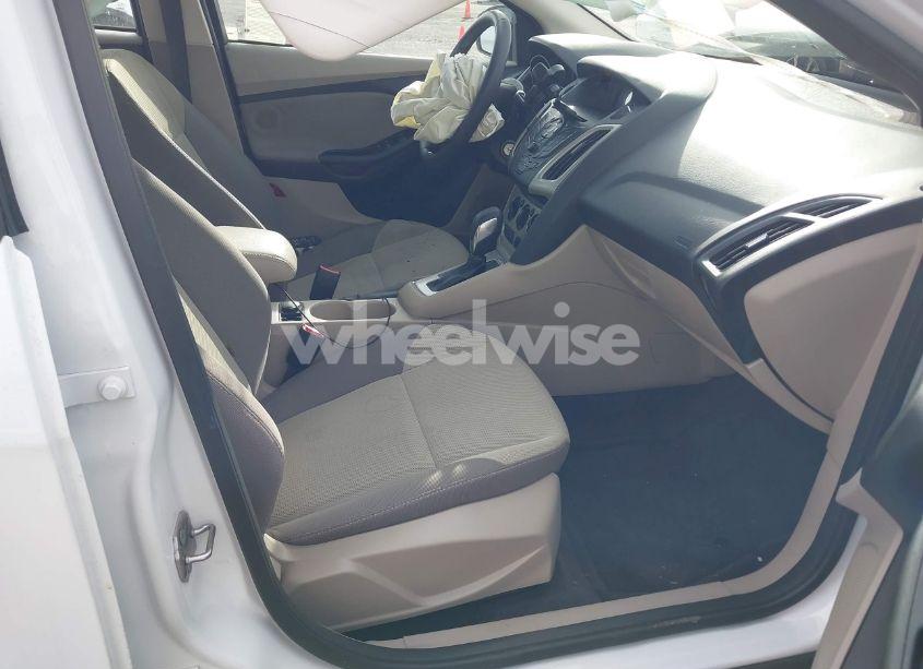 Photo 5 of 2012 Ford Focus SE (VIN 1FAHP3F24CL227645)