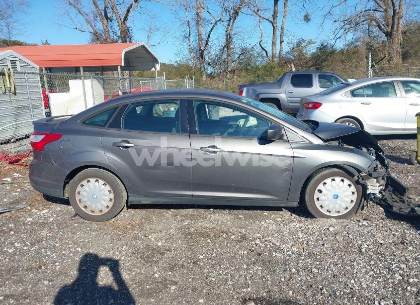 Photo 13 of 2012 Ford Focus SE (VIN 1FAHP3F24CL231078)