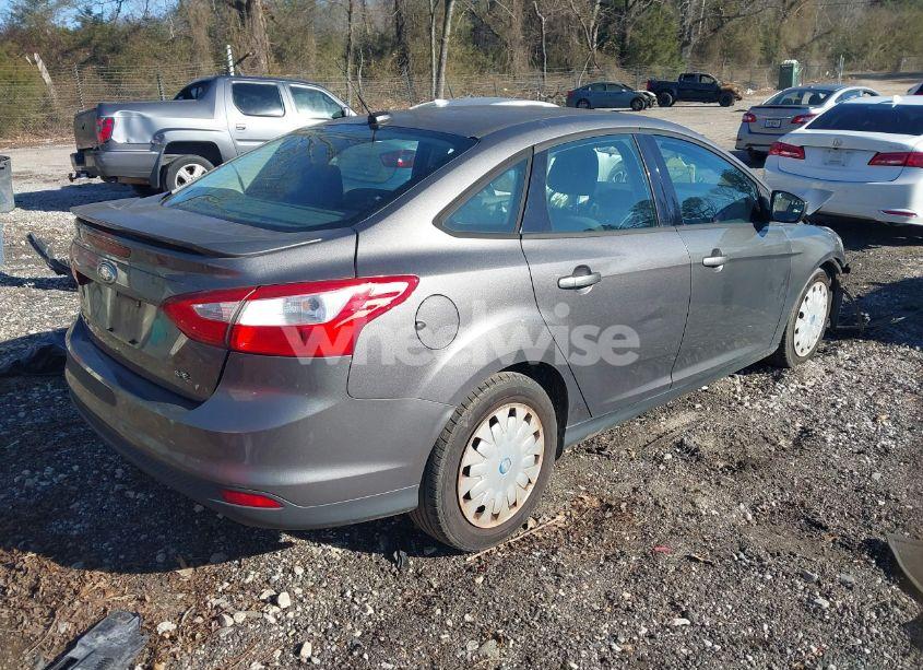 Photo 4 of 2012 Ford Focus SE (VIN 1FAHP3F24CL231078)