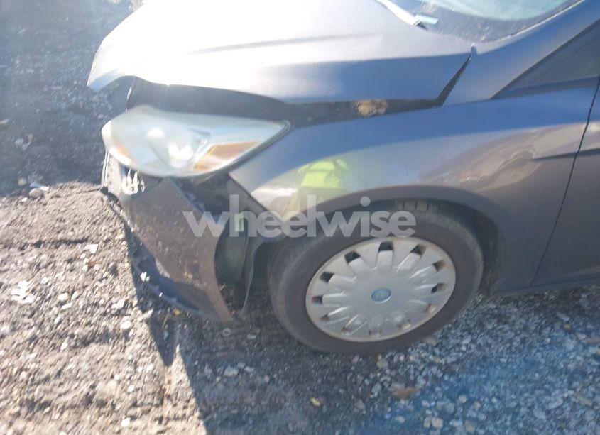 Photo 6 of 2012 Ford Focus SE (VIN 1FAHP3F24CL231078)