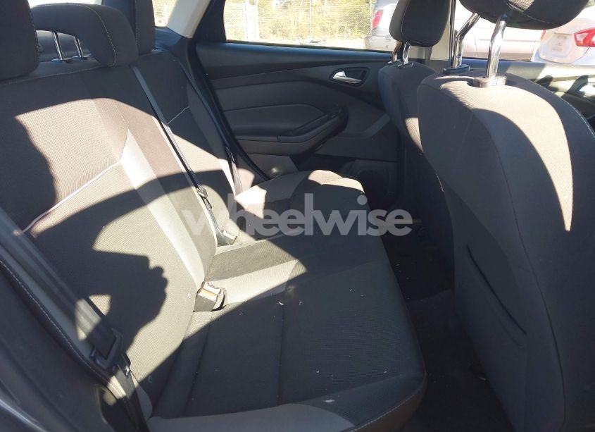 Photo 8 of 2012 Ford Focus SE (VIN 1FAHP3F24CL231078)