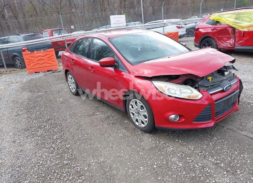 2012 Ford Focus SE (VIN 1FAHP3F24CL242372) main photo