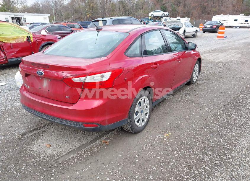 Photo 4 of 2012 Ford Focus SE (VIN 1FAHP3F24CL242372)