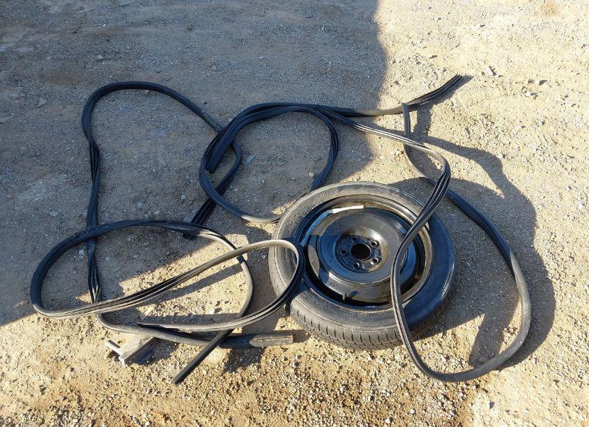 Photo 12 of 2012 Ford Focus SE (VIN 1FAHP3F24CL256160)