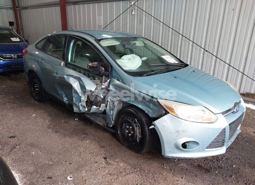 2012 Ford Focus SE (VIN 1FAHP3F24CL260001) main photo
