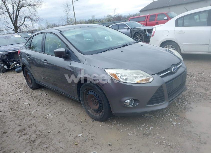 2012 Ford Focus SE (VIN 1FAHP3F24CL262315) main photo