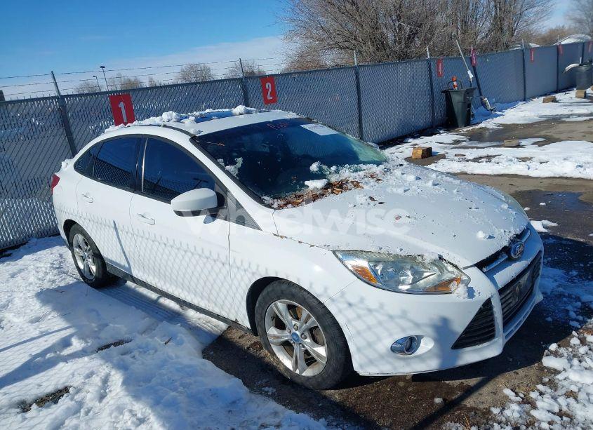 2012 Ford Focus SE (VIN 1FAHP3F24CL263108) main photo