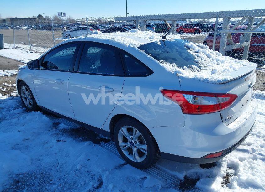 Photo 3 of 2012 Ford Focus SE (VIN 1FAHP3F24CL263108)