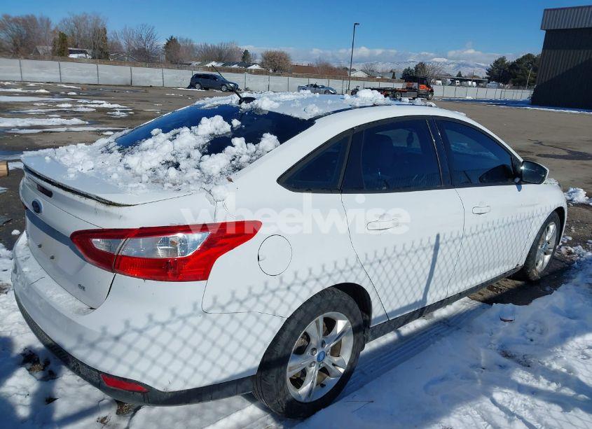 Photo 4 of 2012 Ford Focus SE (VIN 1FAHP3F24CL263108)