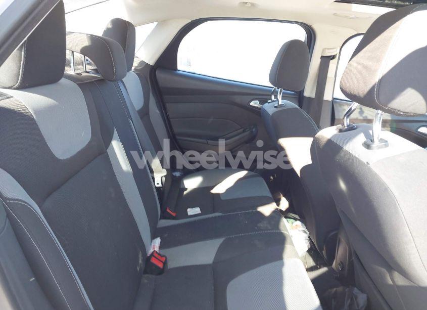 Photo 8 of 2012 Ford Focus SE (VIN 1FAHP3F24CL263108)