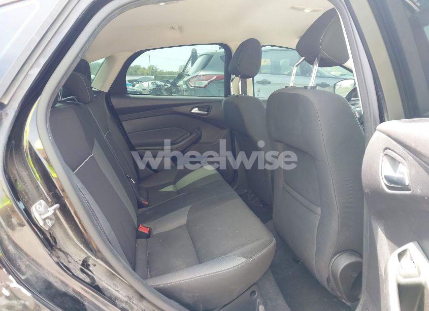 Photo 8 of 2012 Ford Focus SE (VIN 1FAHP3F24CL275128)