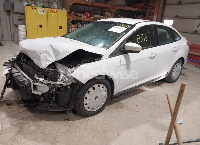 Photo 2 of 2012 Ford Focus SE (VIN 1FAHP3F24CL313957)