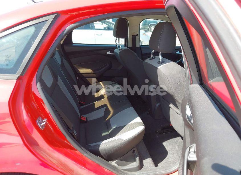 Photo 8 of 2012 Ford Focus SE (VIN 1FAHP3F24CL320603)