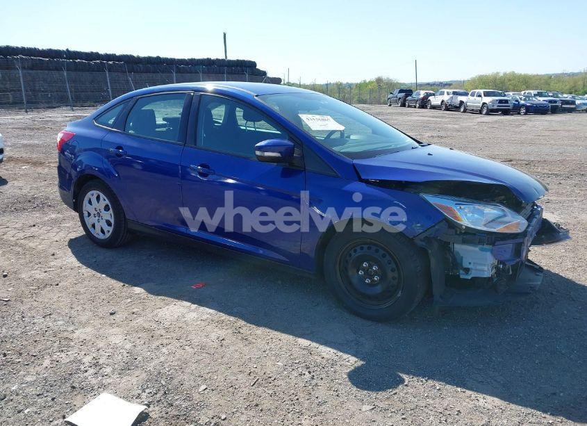 2012 Ford Focus SE (VIN 1FAHP3F24CL370286) main photo