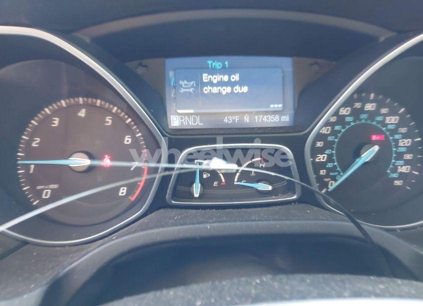Photo 7 of 2012 Ford Focus SE (VIN 1FAHP3F24CL371647)