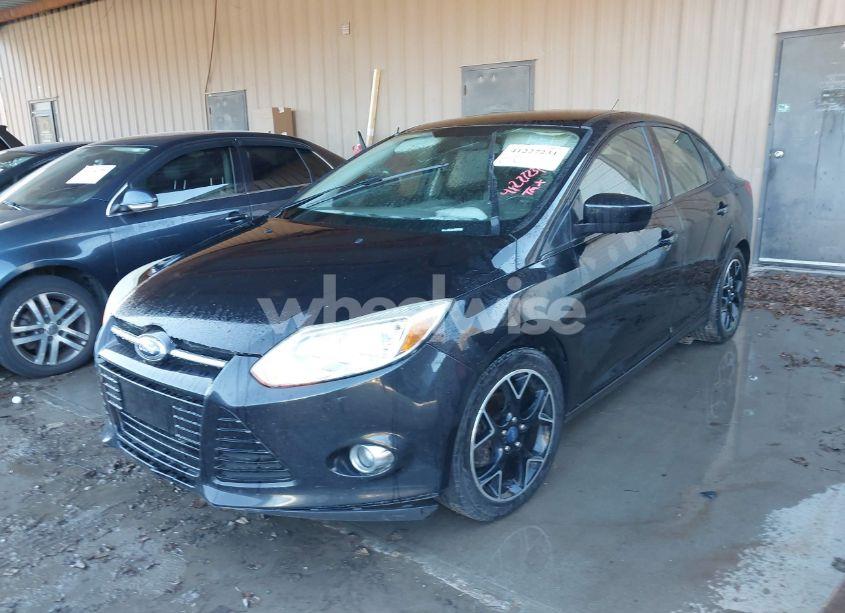 Photo 2 of 2012 Ford Focus SE (VIN 1FAHP3F24CL380932)